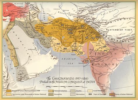 El Saqueo de Peshawar por Mahmud de Ghazni; Un Episodio Clave en la Expansión del Imperio Ghaznavida y la Transformación Cultural de la Región